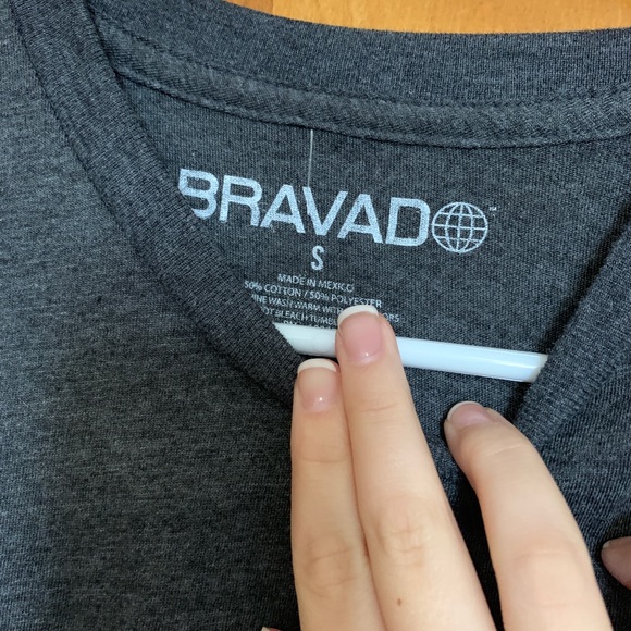 Guns & Roses T-shirt - Picture 2 of 2